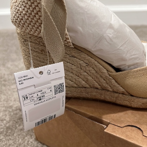 Spring Lace Up Shoes - Picture 3 of 5